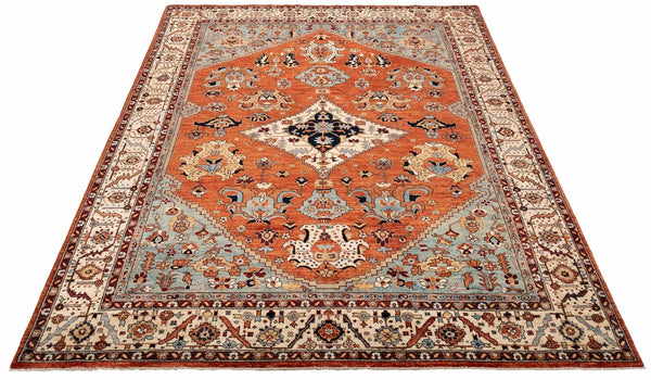 Serapi design carpet, 359 x 270 cms
